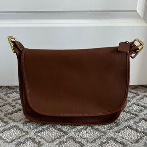VTG COACH 9951 Brown Leather Saddle Bag (missing strap)